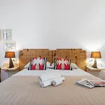 Sae Grecu In By Interhome Apartamento Orosei